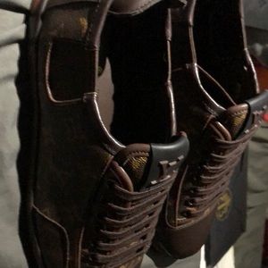 Louis Vuitton size 9 New no box